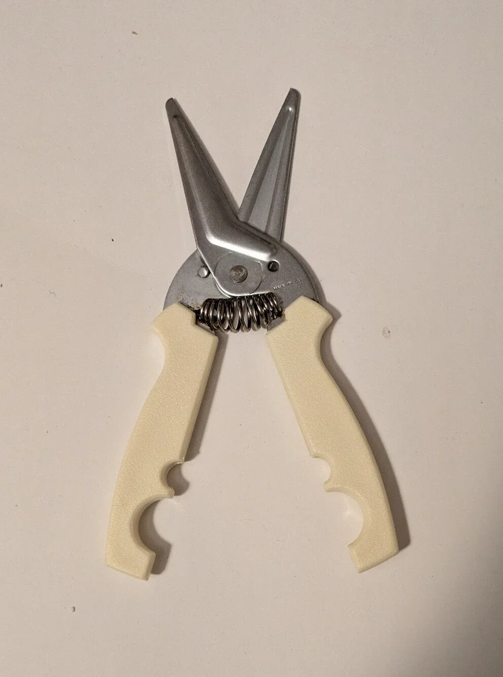 Kitchen Herb Stainless Steel Multi-Purpose Scissors Shears Cream Handles Vintage